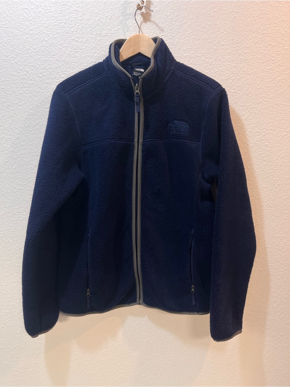 The North Face Kids Navy Full-Zip Fleece Jacket with Gray Trim